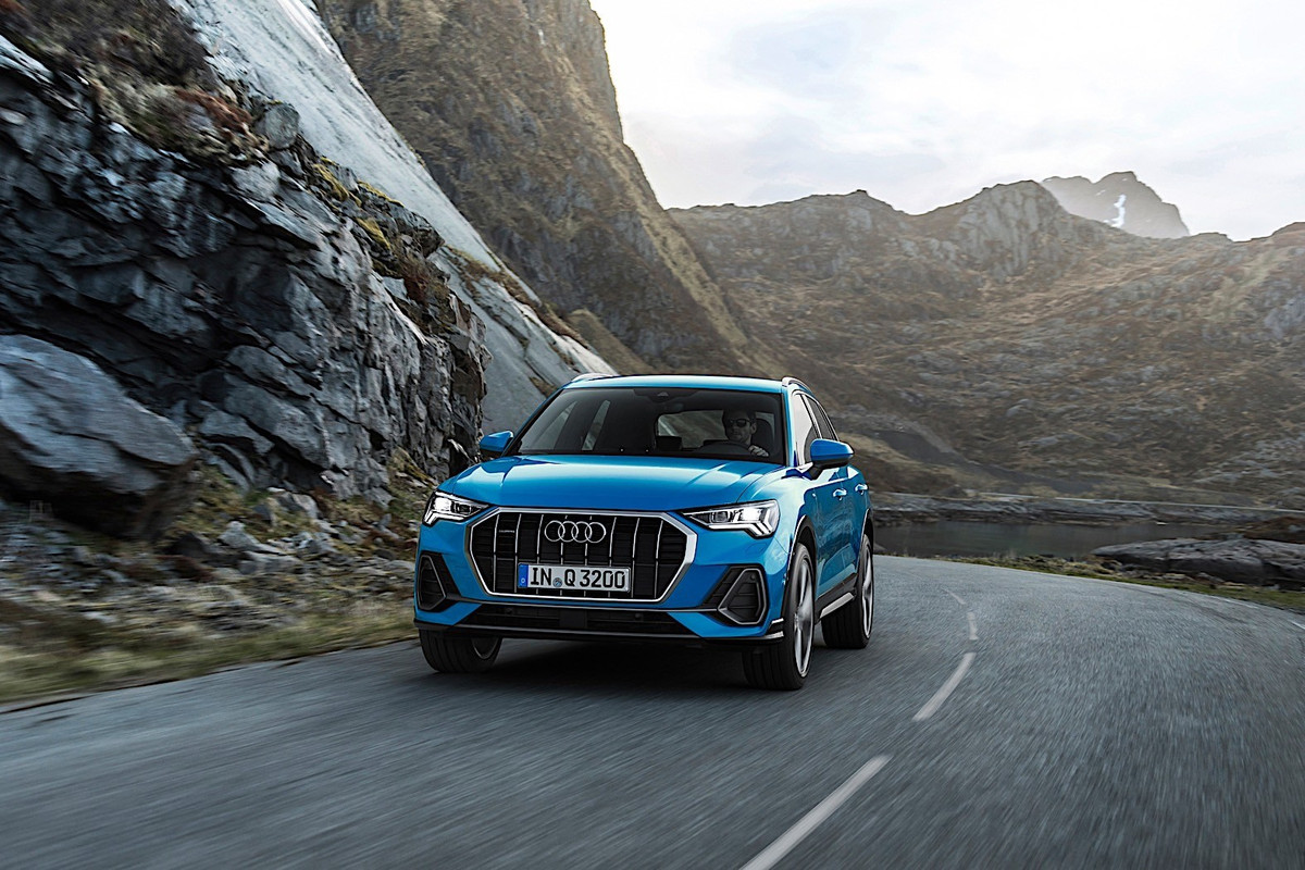 2019 Audi Q3 (1)