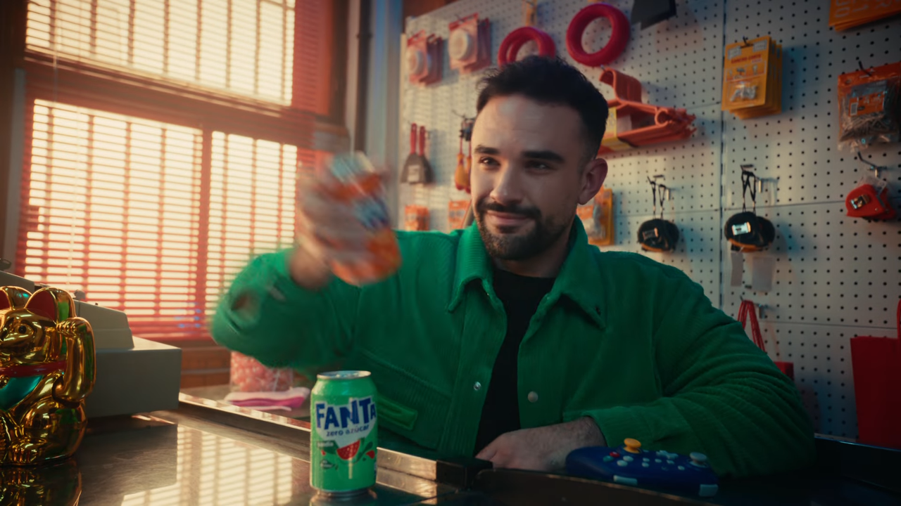 Illojuan y Lola Índigo comparten Refresco Juntos pero NO revueltos