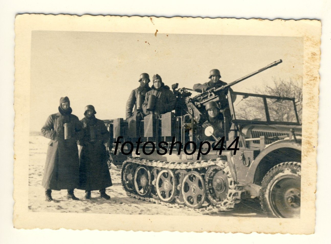 WH Halbkette mit Aufbau Flak Geschütz Heeresflak