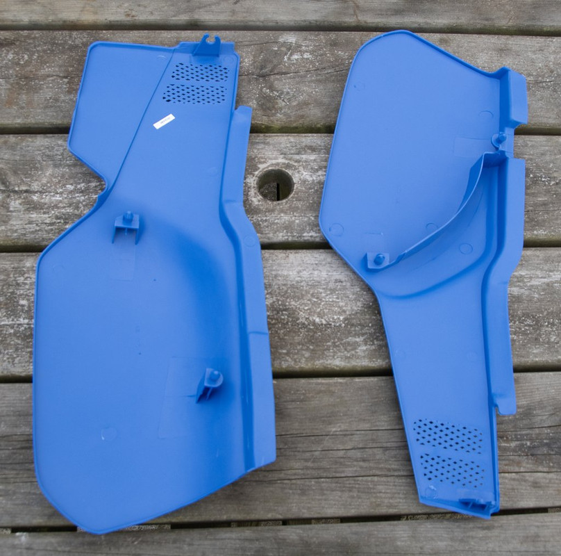YAMAHA XT600 SIDE PANELS INSIDE 2 copy