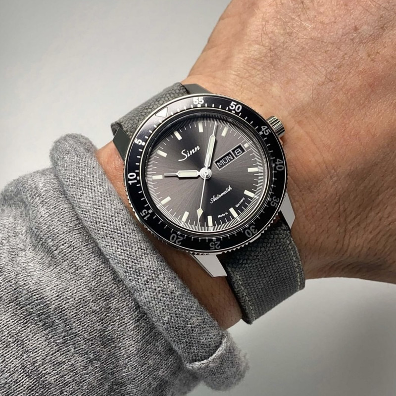 8D086649-0054-4B4C-808B-38FF8E558986