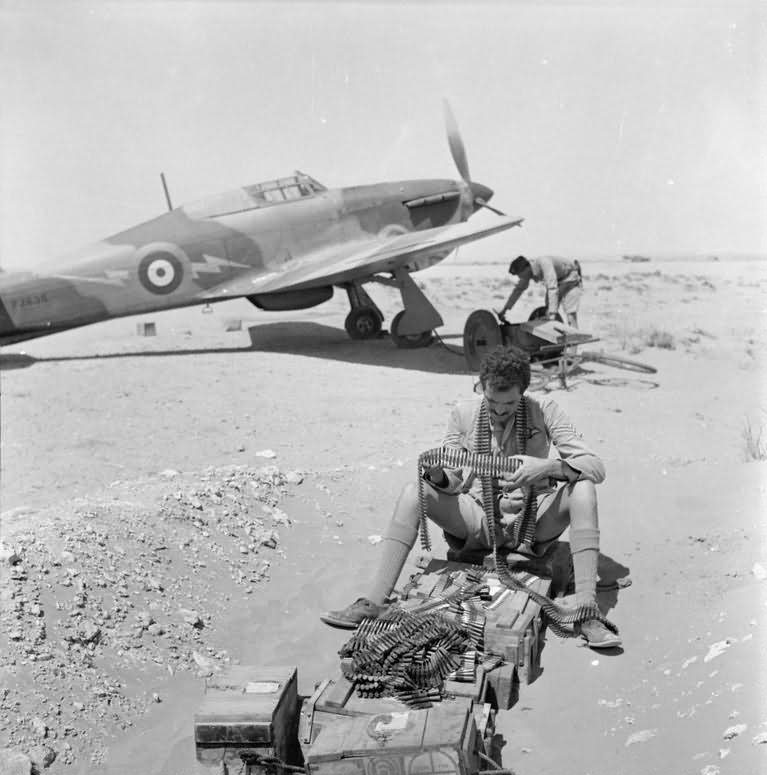 Sgt-Dean-of-No-274-Squadron-RAF-examines