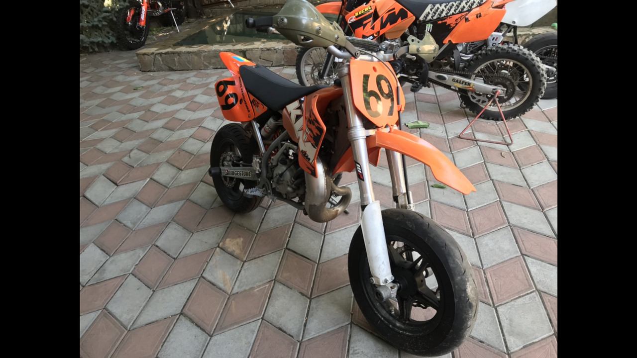 6AD8E21E-2A17-4454-95E2-97A14D36FAEB