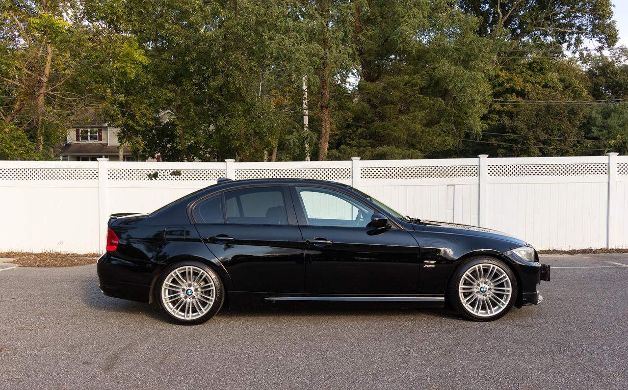 FS: 2011 BMW 328i X-Drive E90 (jet black/brown)