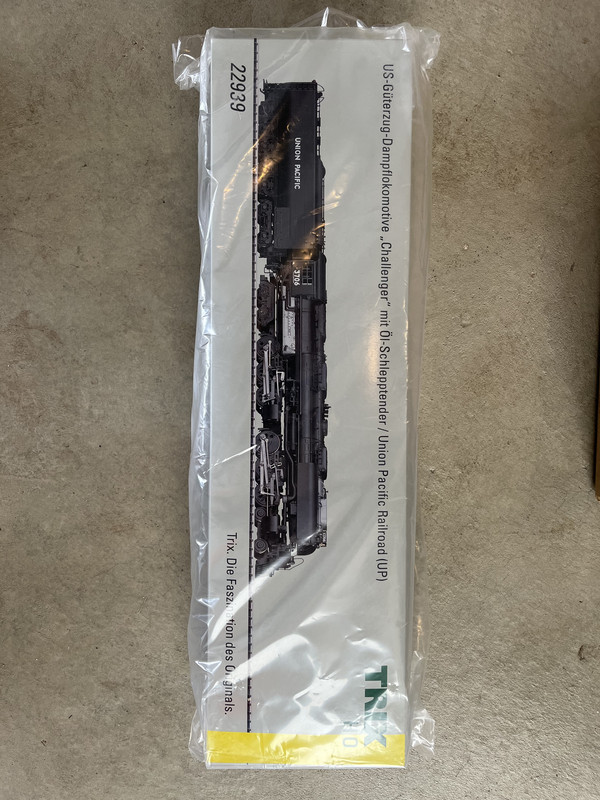 F63E0DA3-B397-4A37-BE6B-8B72060E4B3D