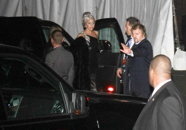 12-5-11-Arriving-The-Palladium-001.webp