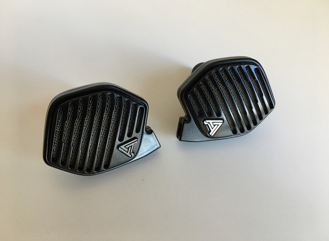 FDA6A9FF-6EF2-40FB-8C5F-9FEAD29E6343