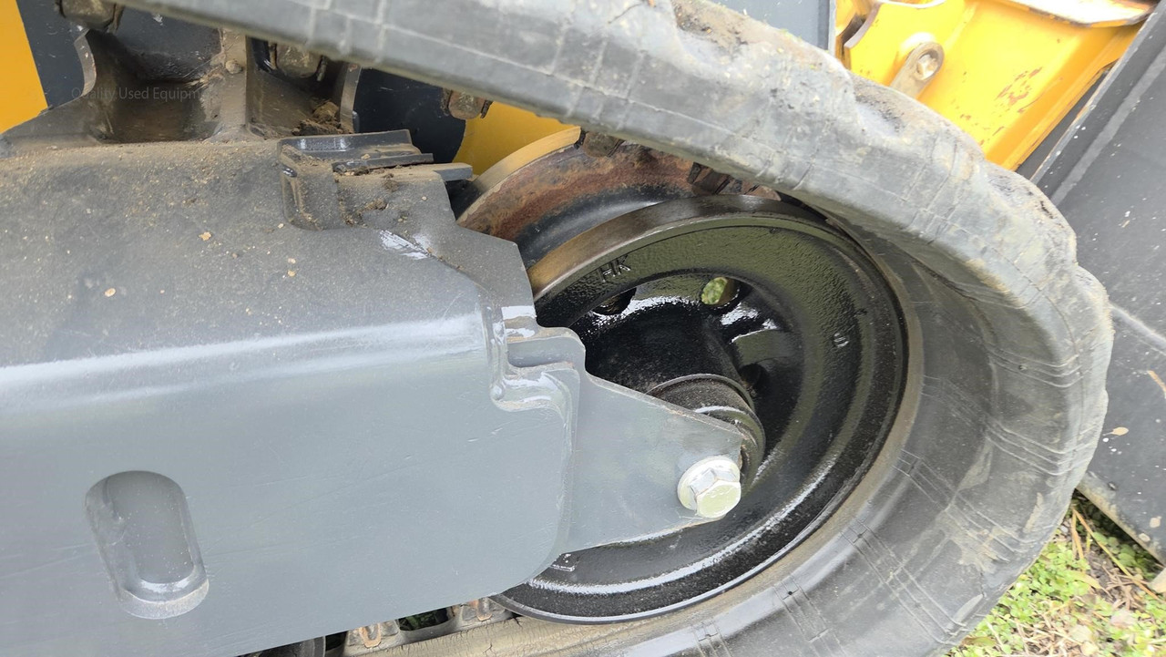 Vehicle thumbnail 24