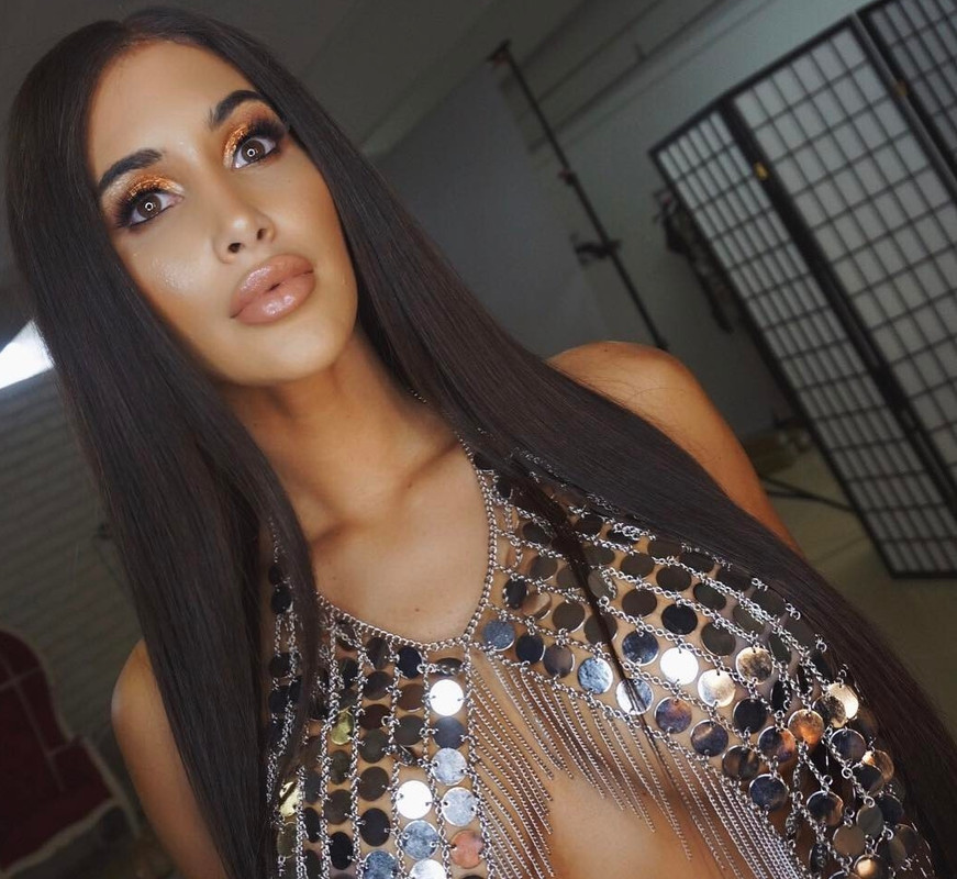 [Image: Claudia-Sampedro-114.jpg]