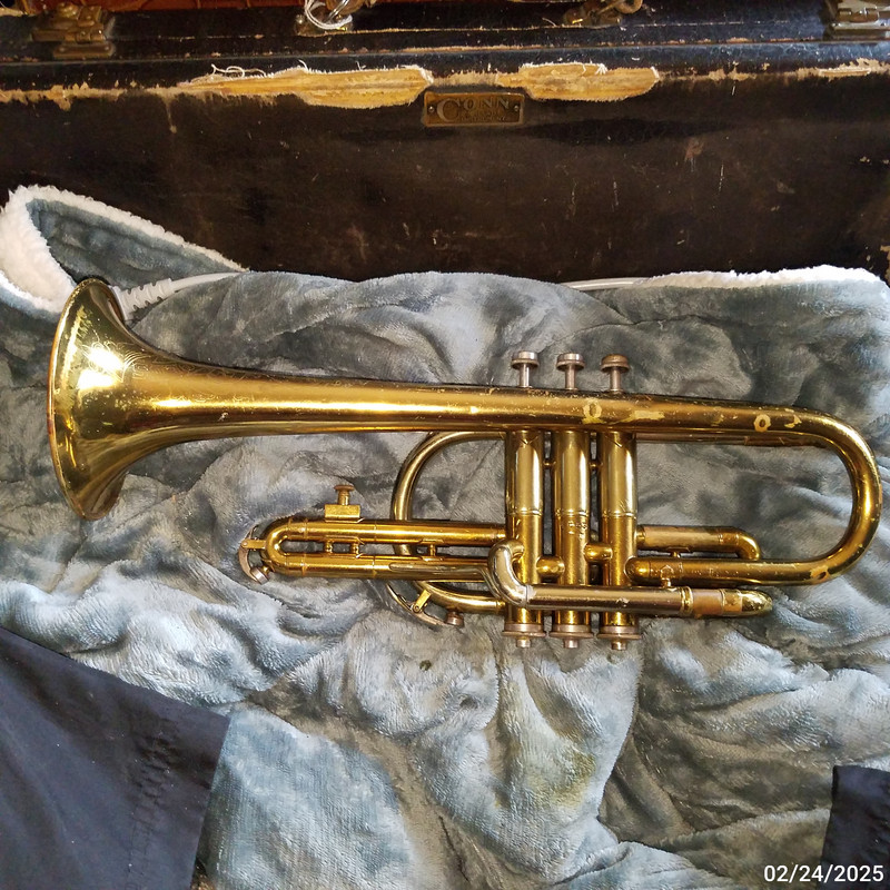 F. A. Reynolds 1946 60B Professional Cornet SN 8453 (2)