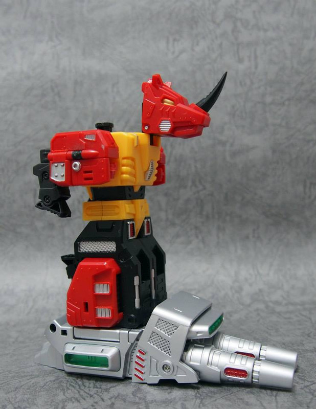 984250_330890290371716_1295433420_n