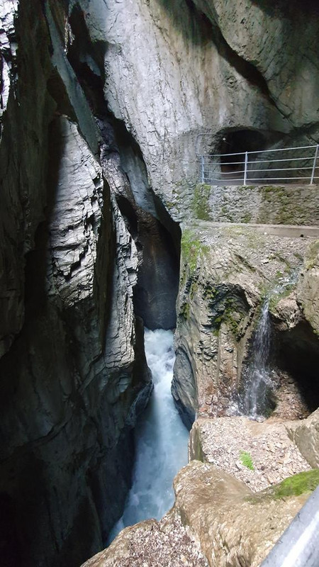 ROSENLAUI: otra perspectiva del Eiger - CÓMO SUIZA NOS ATRAPA POR 5º VERANO CONSECUTIVO + CARENNAC Y LOUBRESSAC (9)