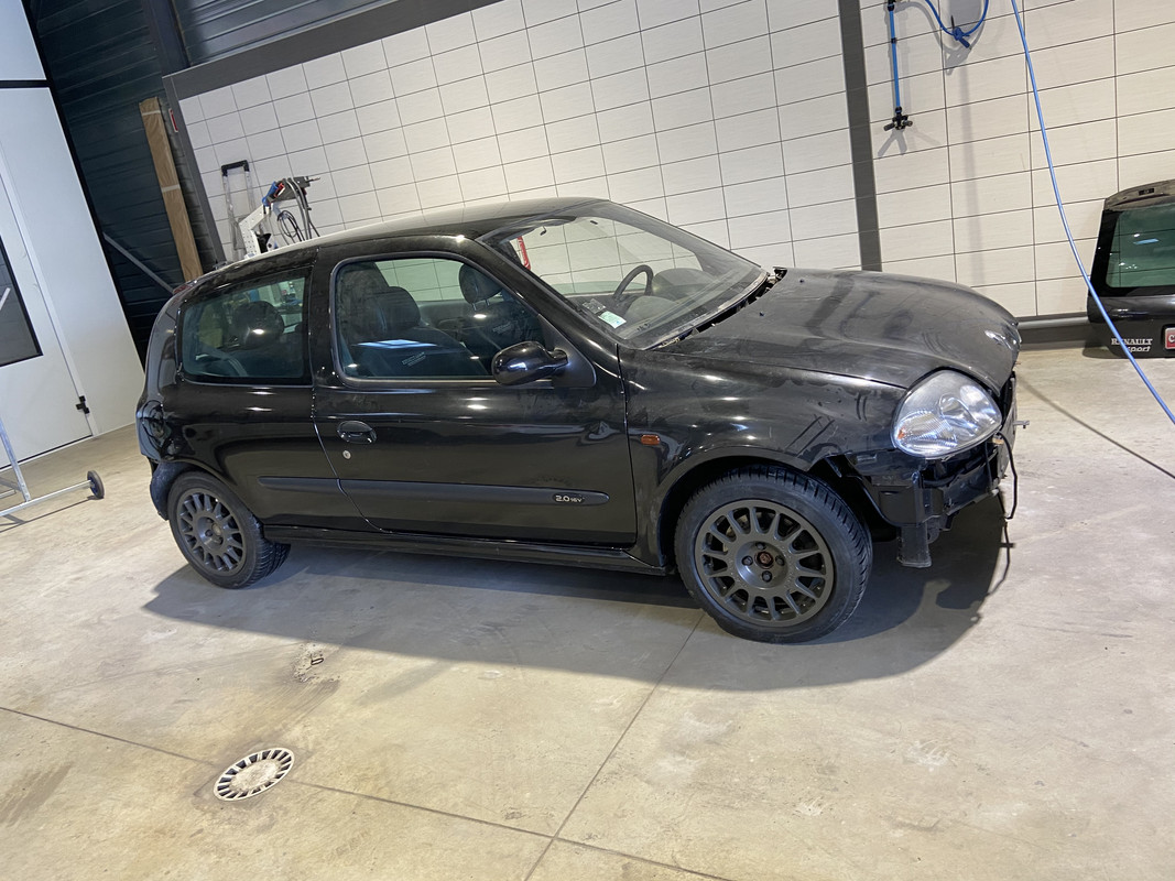 6CD0B90D-95BF-4688-B75F-695A1C445CC9