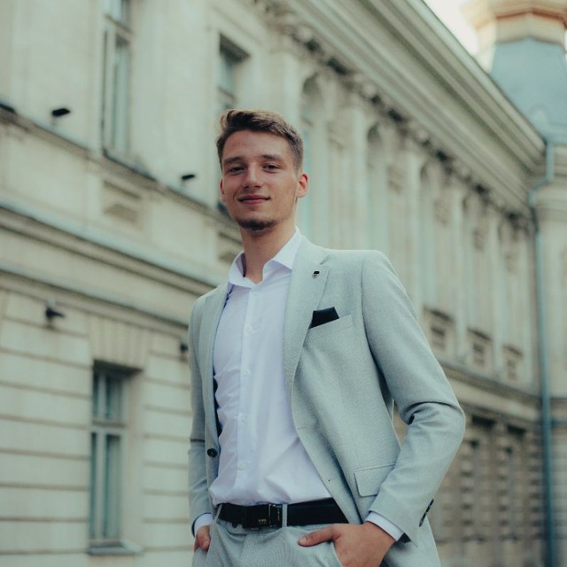 A picture of the site owner