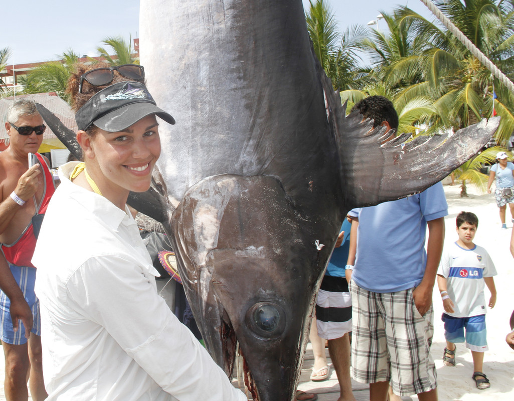 http://guyharvey.files.wordpress.com/2012/07/isla-mujeres-mx-expedn-0712-1020.jpg