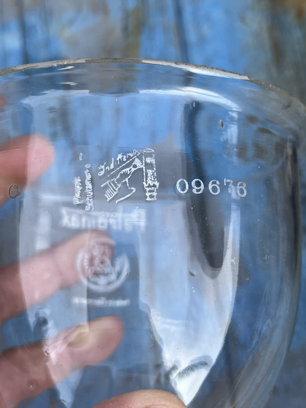 8B560F56-FA92-4B8C-8F50-24C99305F1DE