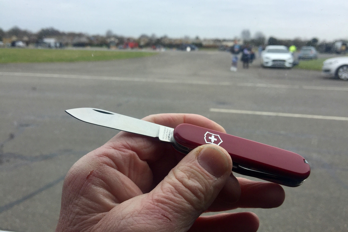 D7126FF8-B2DA-46F6-91E5-0B7CA9A4523F