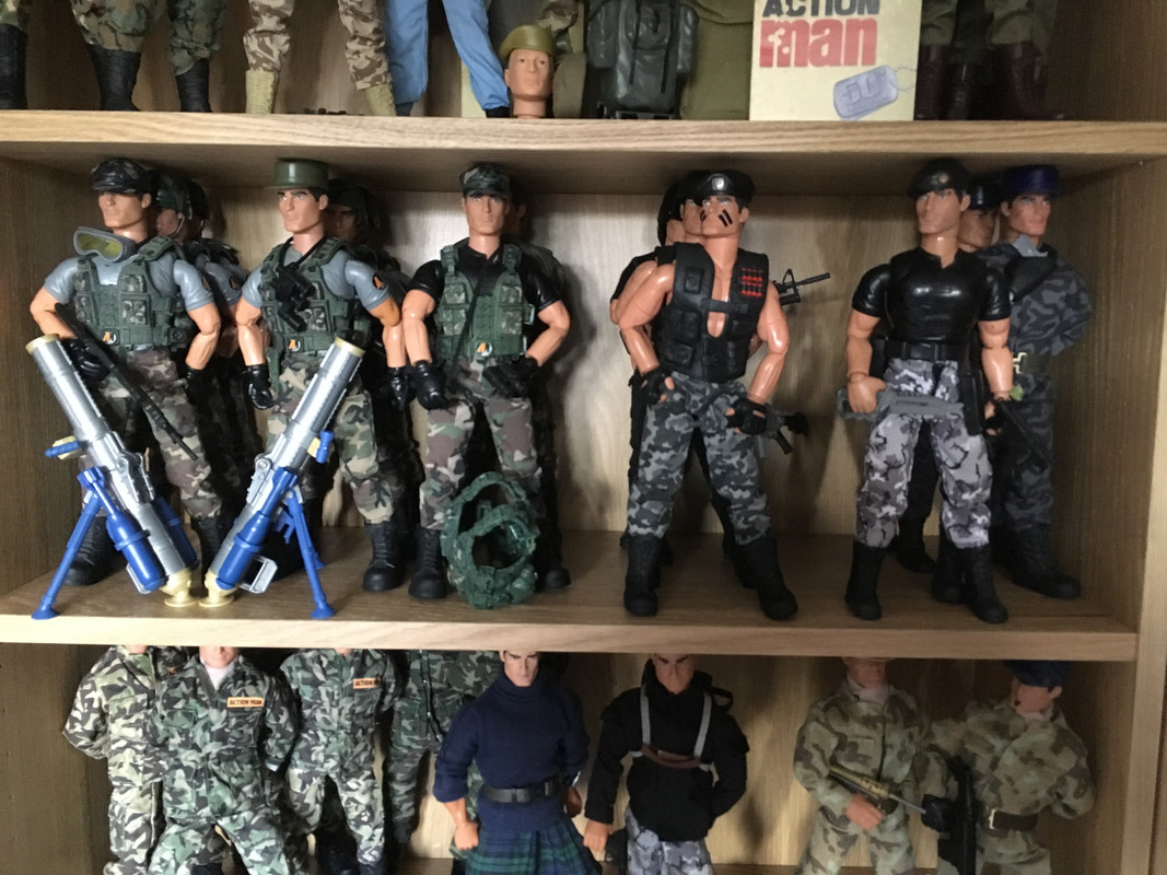 A Refit for Gunner HQ.. or the collection was out of control !! IMG-2221