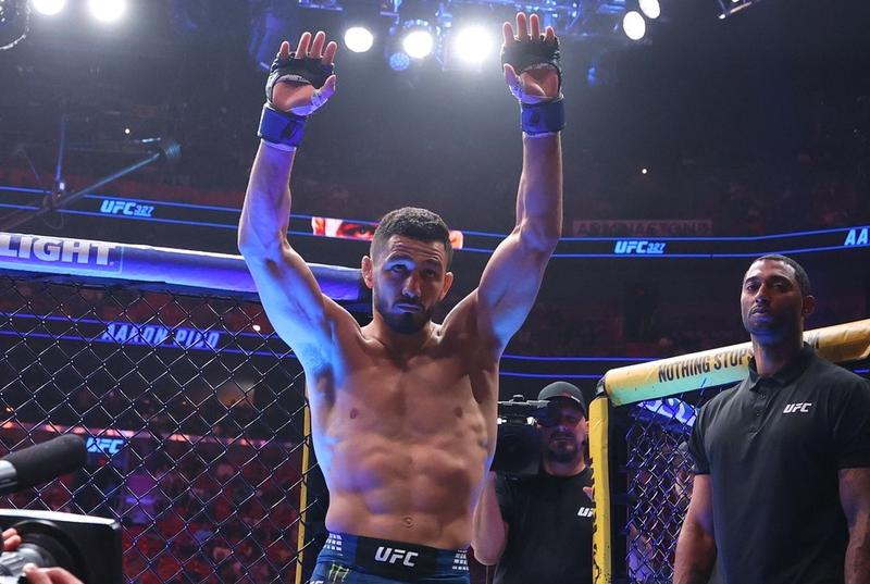 Даниел Кормие: Арън Пико е проблем за всички в категория перо