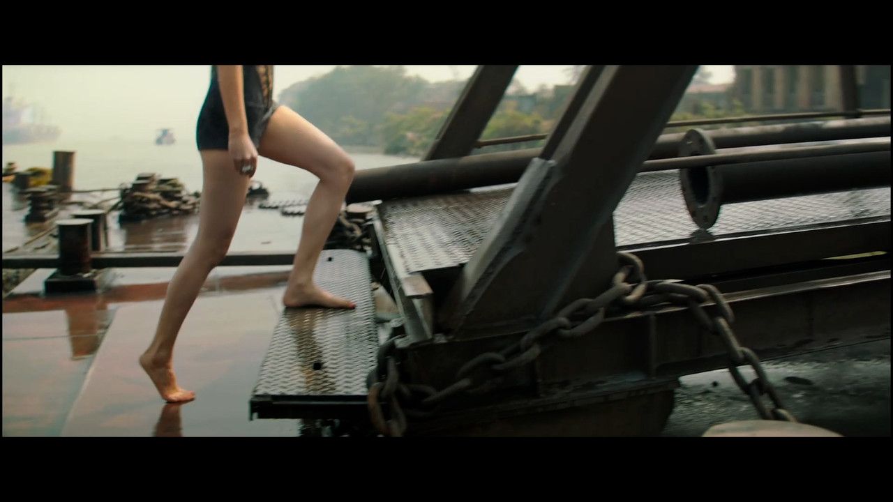 Swastika.Mukherjee_Detective.Byomkesh.Bakshy.00_00_21_09.Still004