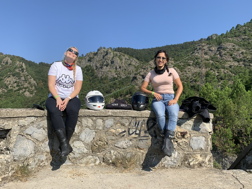 DDB92AB6-5133-4594-9CB1-5DAE8844645B