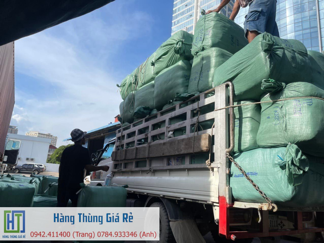 Hang thung_Nhap kho (8)