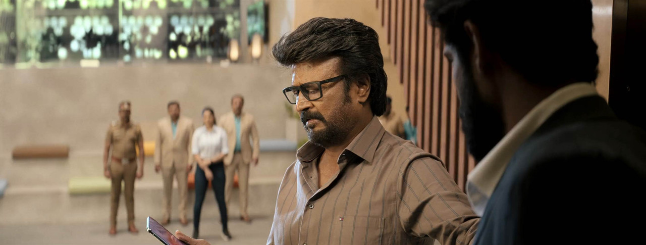 Vettaiyan 2024 WebRip [Hindi + Tamil + Telugu + Malayalam + Kannada] 480p, 720p, 1080p ESub Screenshot