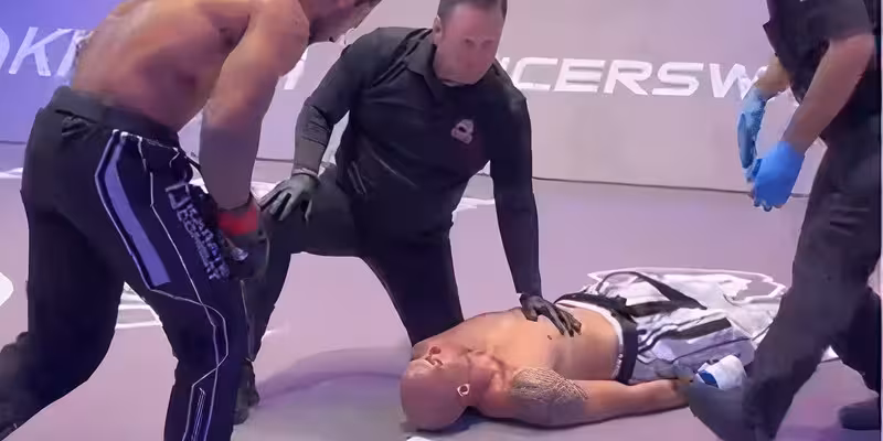 Джеймс Вик бил в кома след тежкия нокаут в Karate Combat