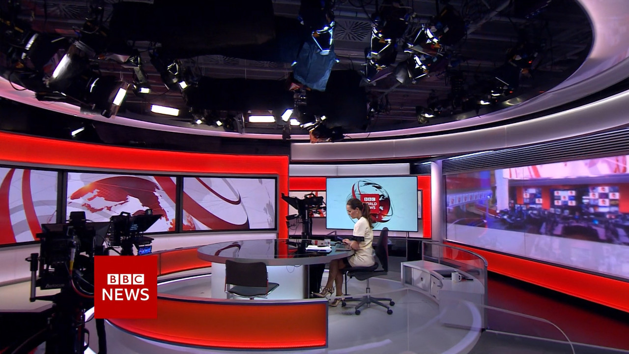 BBC News Fritz_20220415_05000600.ts_snapshot_00.03.37.135
