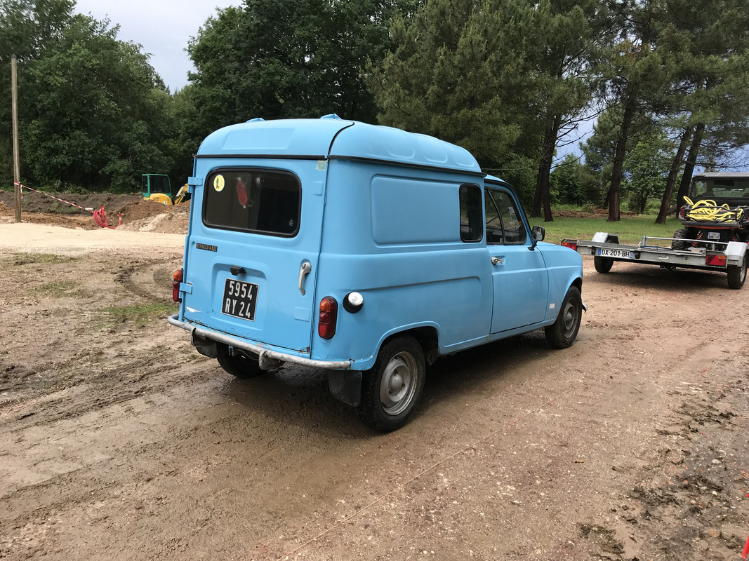 7975026C-6437-4575-8586-E72F323CBCBD