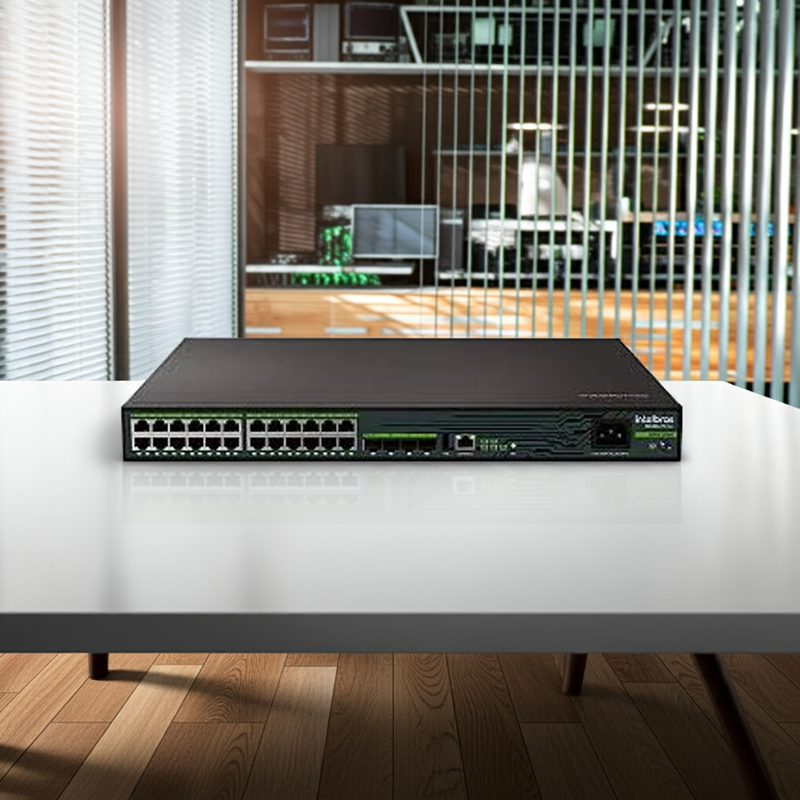 Detalhe da fonte de alimentação modular do Switch Intelbras S3028G-PB Max.