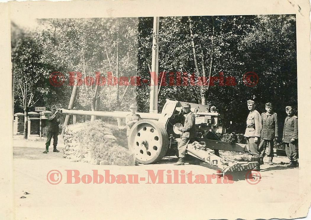 Belgien De Panne 1944 Wehrmacht mit 8,8cm PaK 43 Geschütz Scheunentor