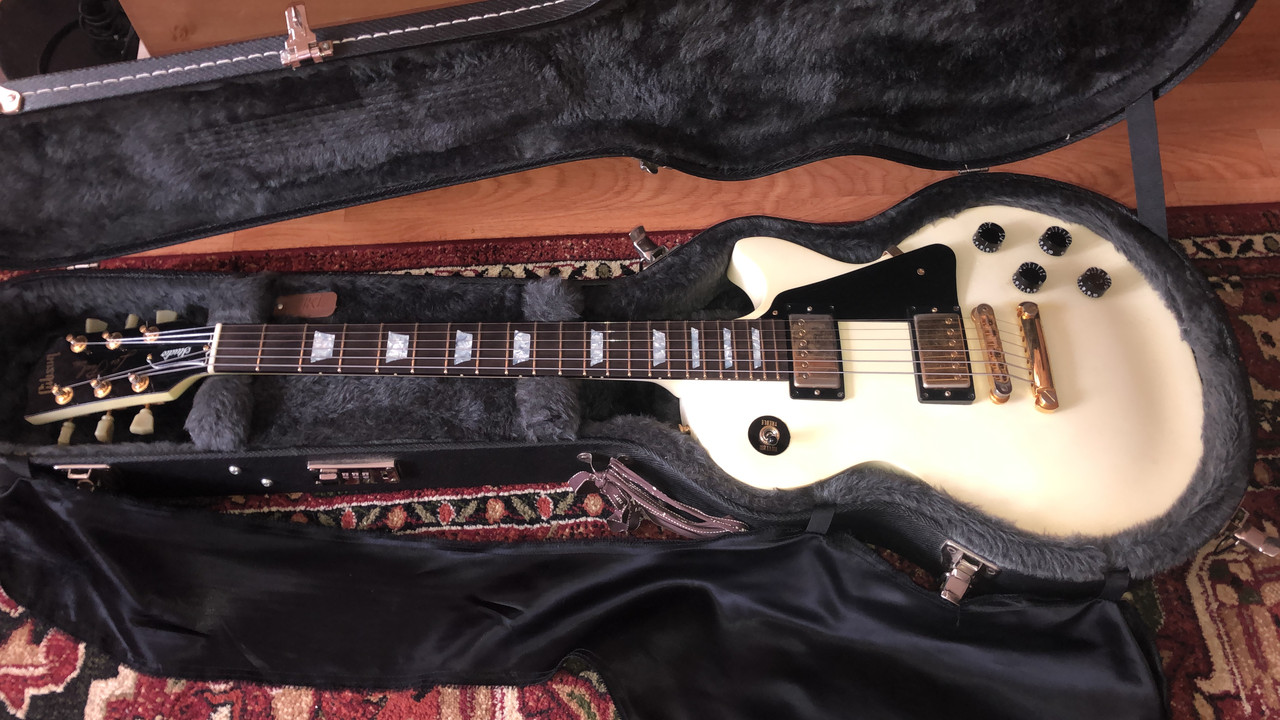 FA239AE4-FE7F-49E7-9836-696A62137CCE