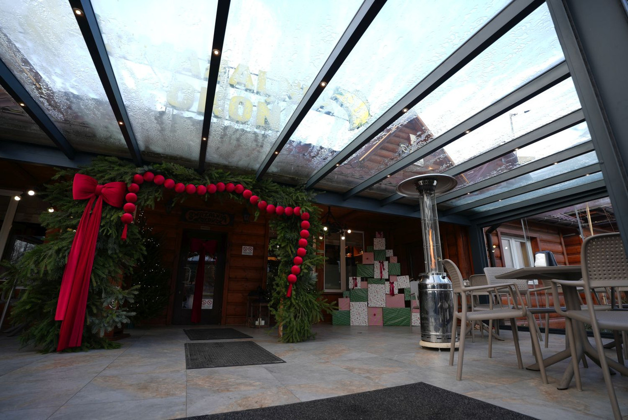 Realizacja ogrodu zimowego dla restauracji 29