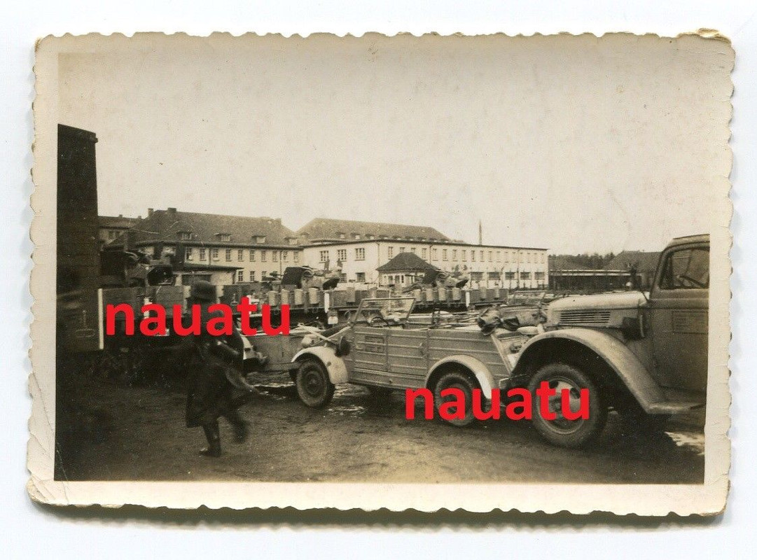 Foto WV Kübelwagen Delmenhorst 1944 Flak