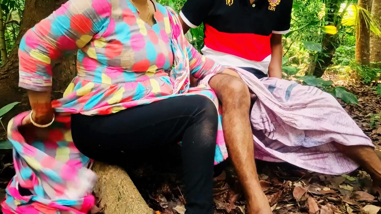 Fuckd and Sexy Talk in the Jungle with the Neighbor.mp4_snapshot_04.00.000