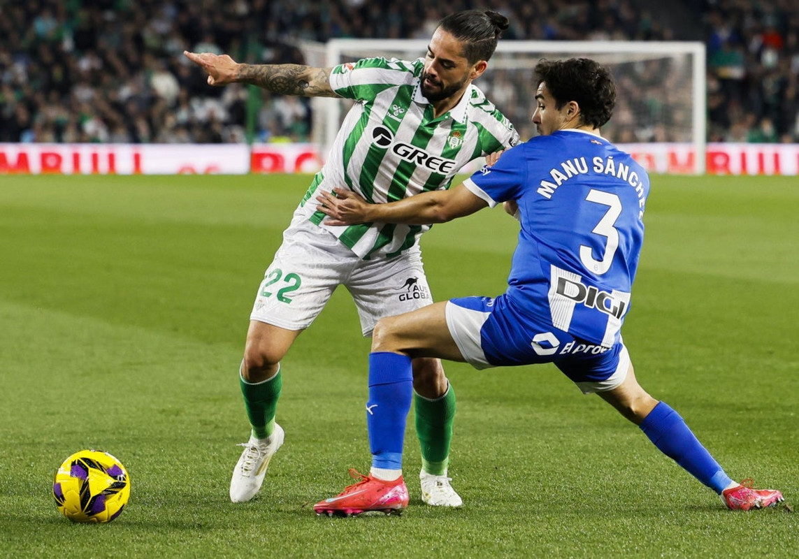 Real Betis vs Alaves, 02h30 ngày 23/08
