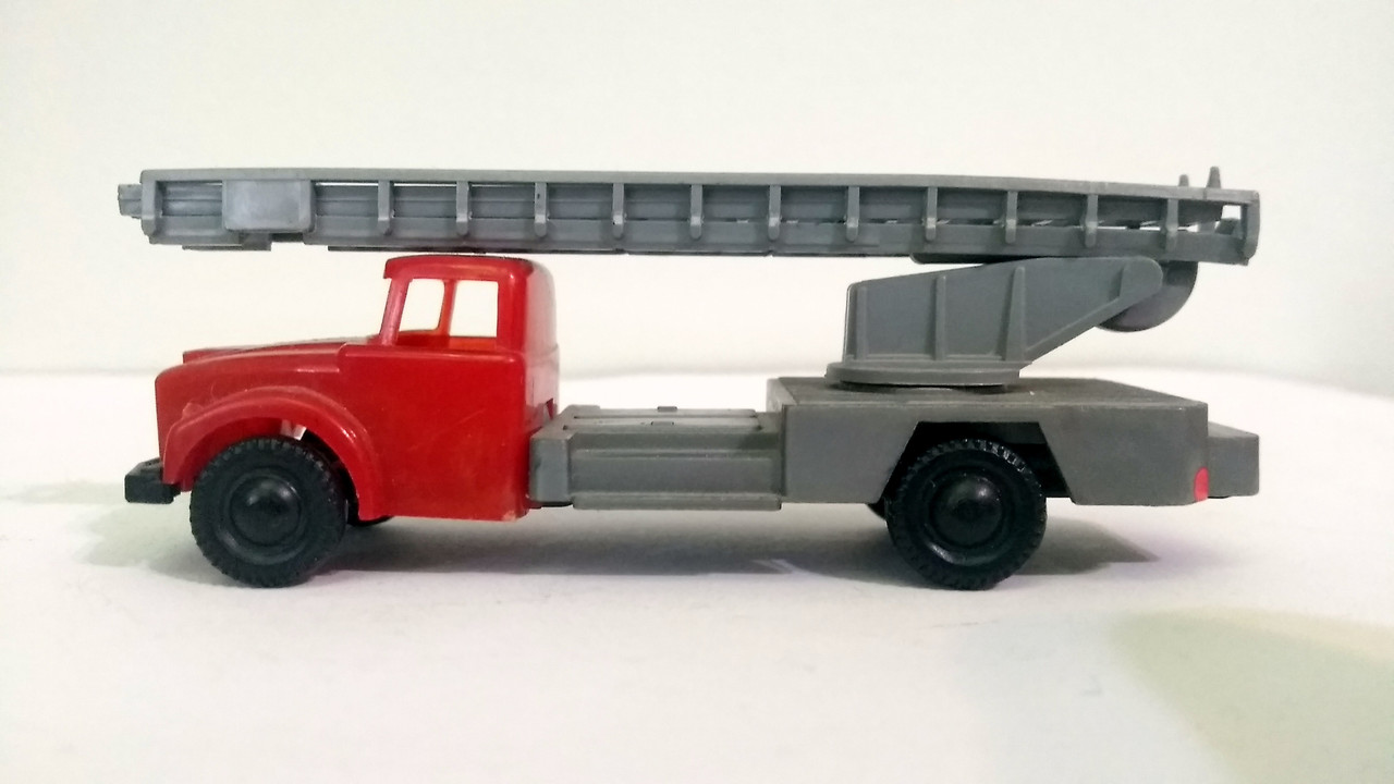 Mach (2447)