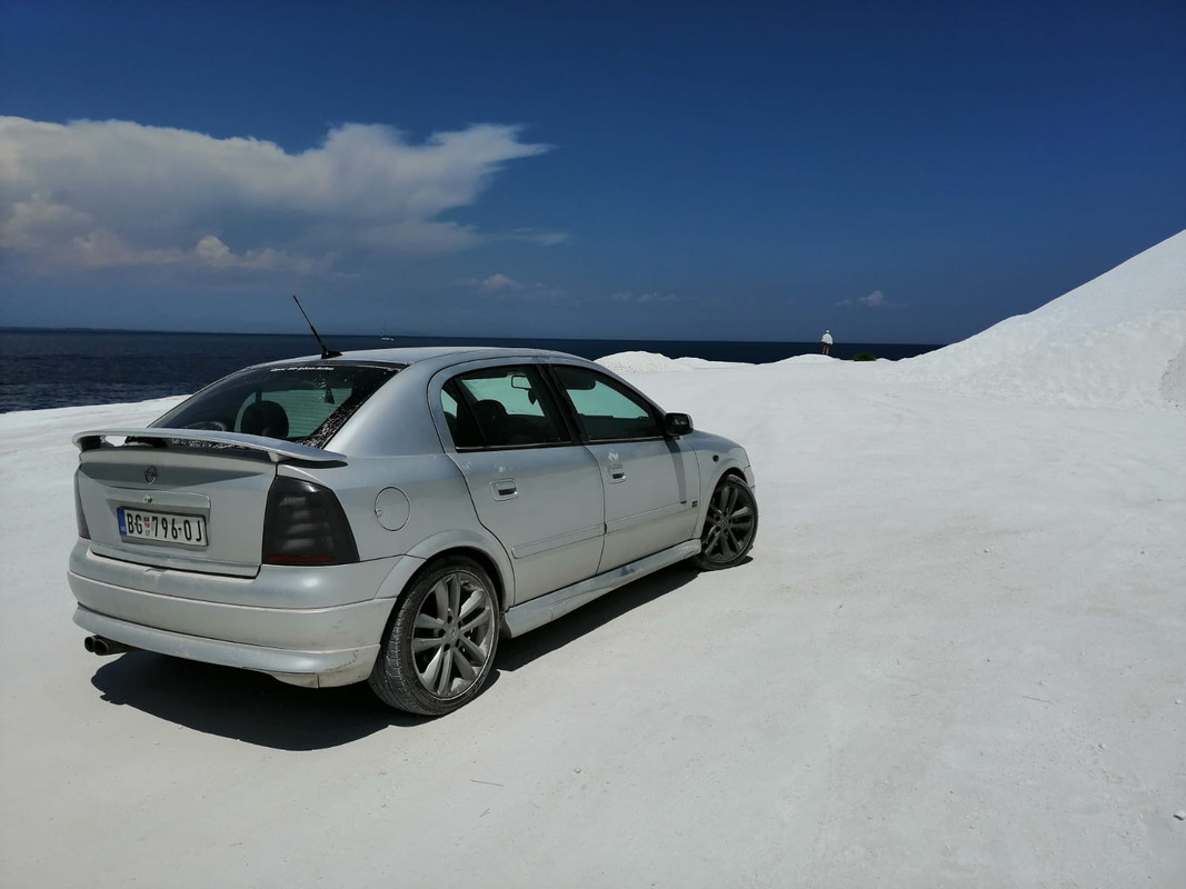 D925DD9E-C1A0-4584-975C-4EB6839FC124