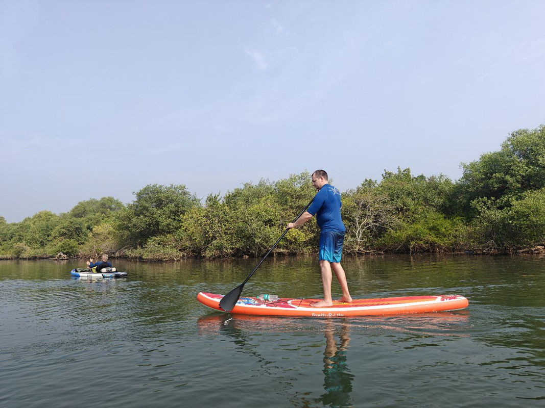 Йога на сапборде