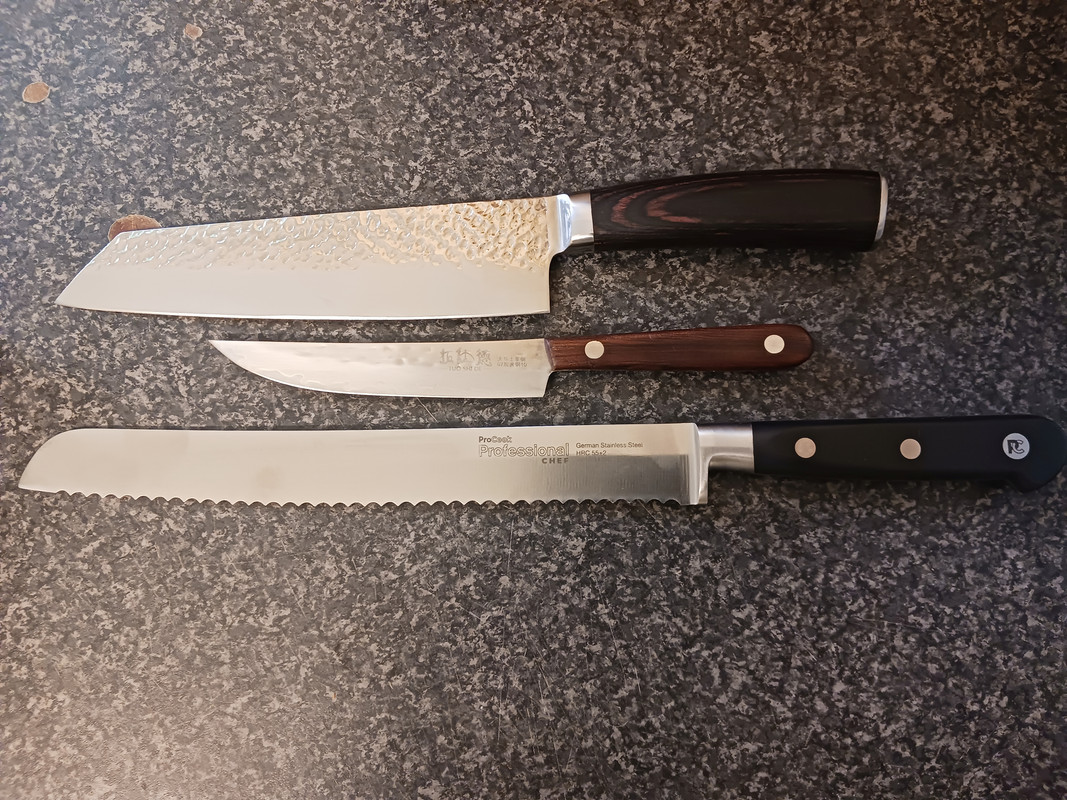 3_BASIC_KNIVES.jpg