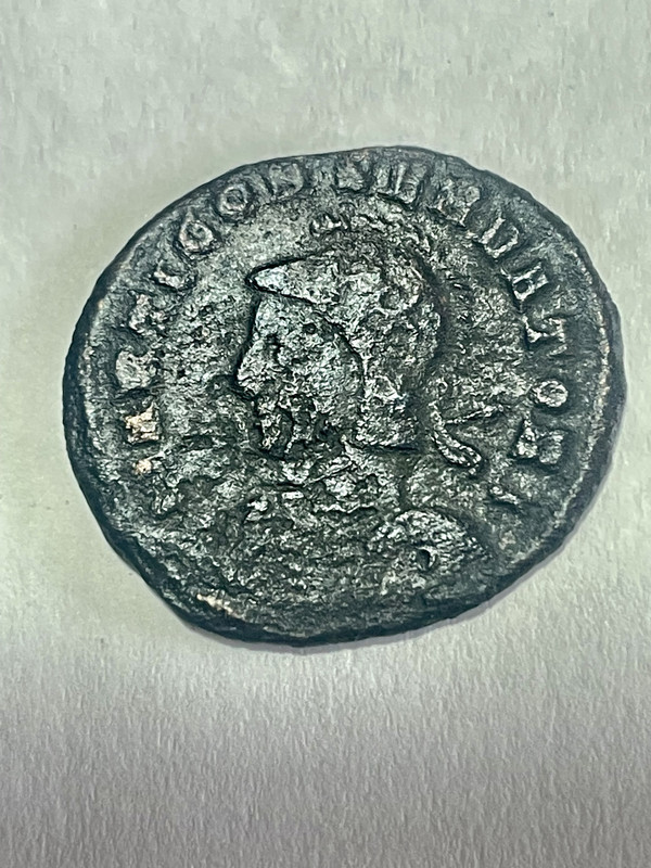 Nummus de Constantino I. MARTI CONSERVATORI. Busto de Marte a izq. Ticino A3-B81-CA8-6330-4-CB9-AFF6-A100-C3-AD734-C