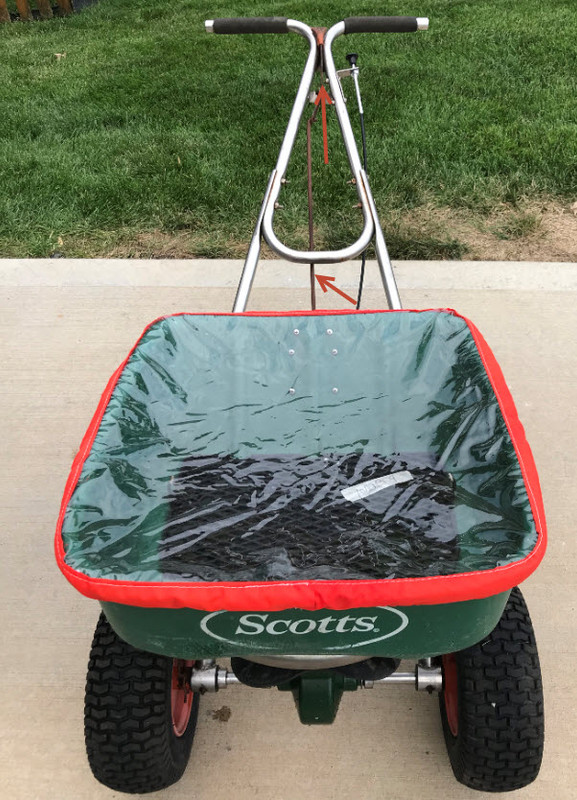 Scotts_Sprader