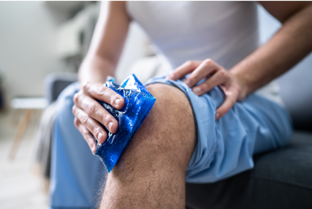 Applying ice to your knees