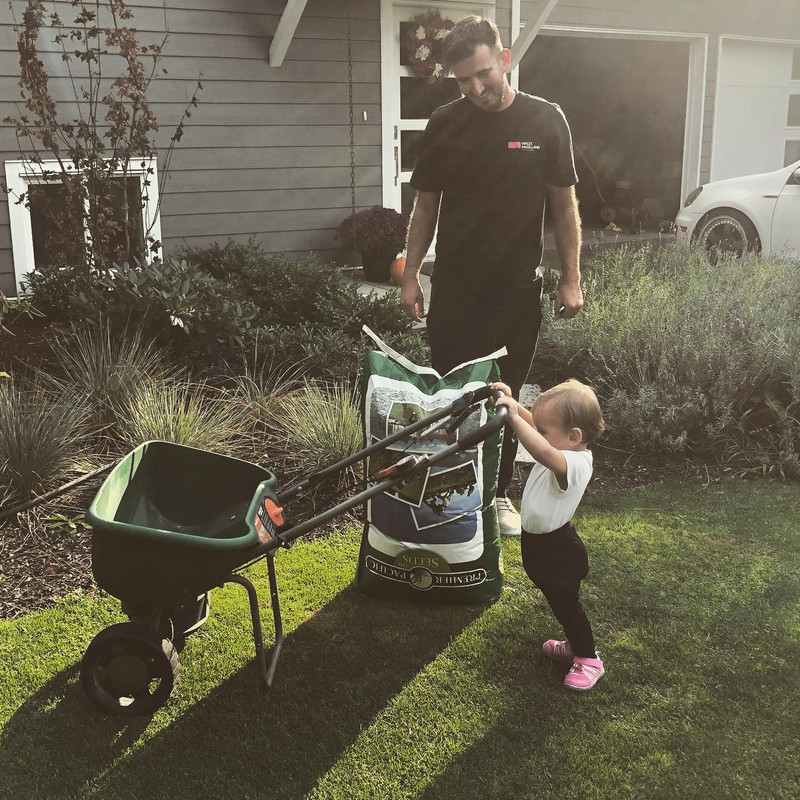 FB3BDEF5-2474-4B93-87C6-A334D2CBE7B3