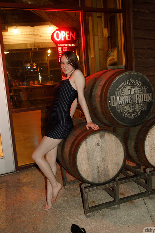 full_020_1053241505478574