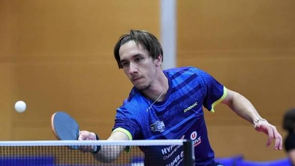 Ceci est un tennis de table Ceci est un tennis de table