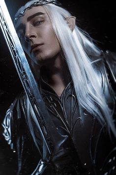 Siempre Libre & Glitters y Gifs Animados Nº340 - Página 11 2ea32d4494295d5b5a484642887ede5a--thranduil-cosplay-lee-pace-thr