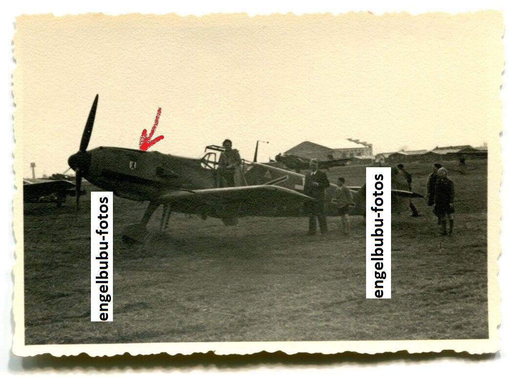 FOTO - FLUGZEUG - Me 109 - ERNST BÖRNGEN - Jagdgeschwader 27 - STAFFELWAPPEN - 2
