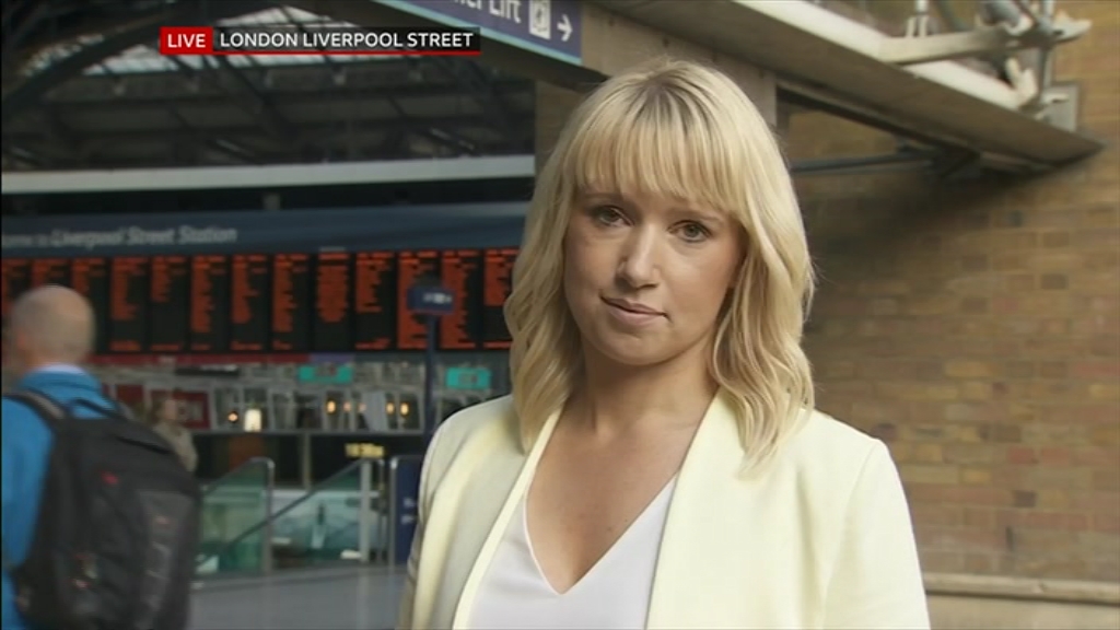 BBC London News_20210816_18301900.ts_snapshot_09.42.301